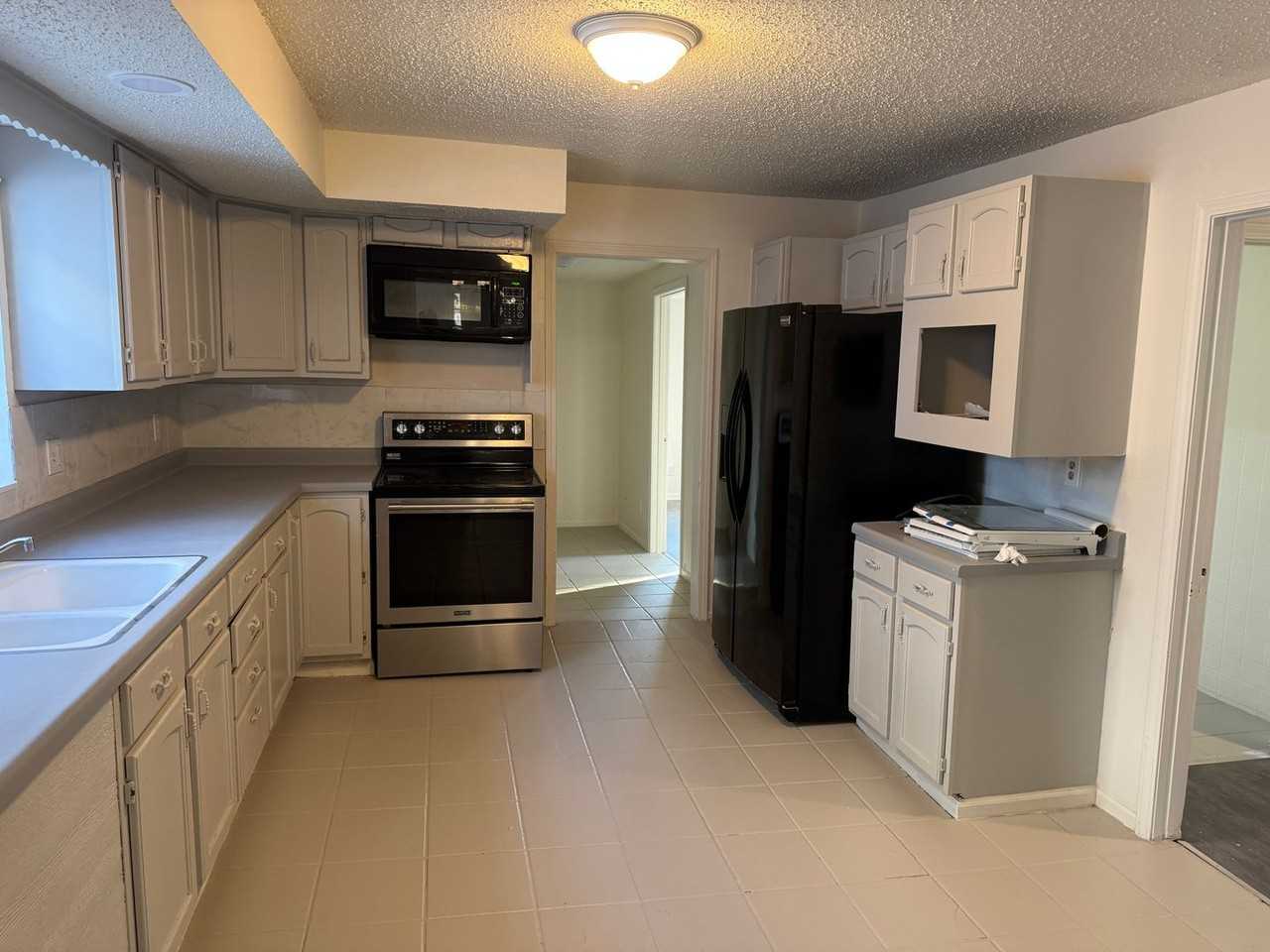 607 Tenny Ave - Photo 6 of 11