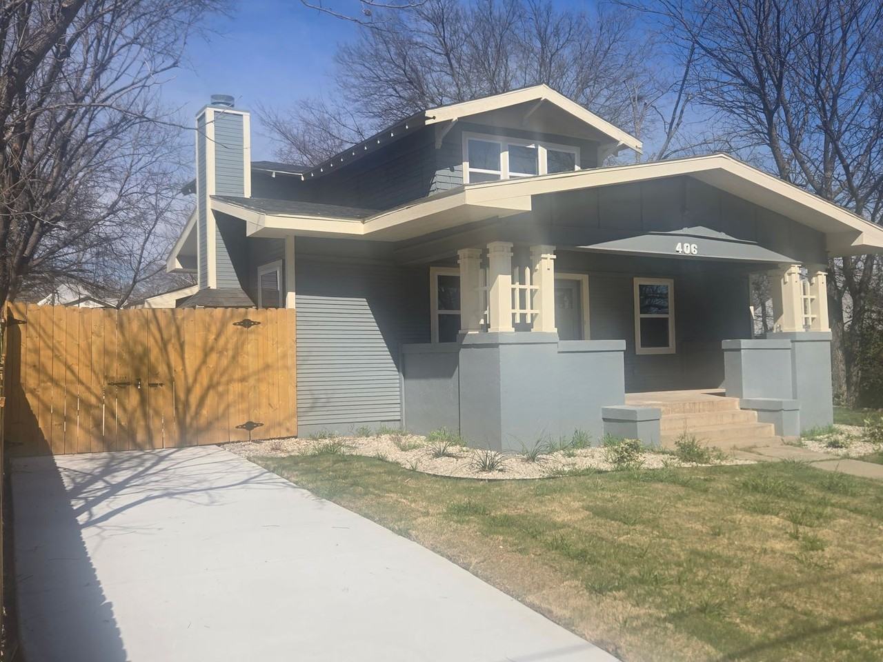 406 W Water St - Photo 3 of 35