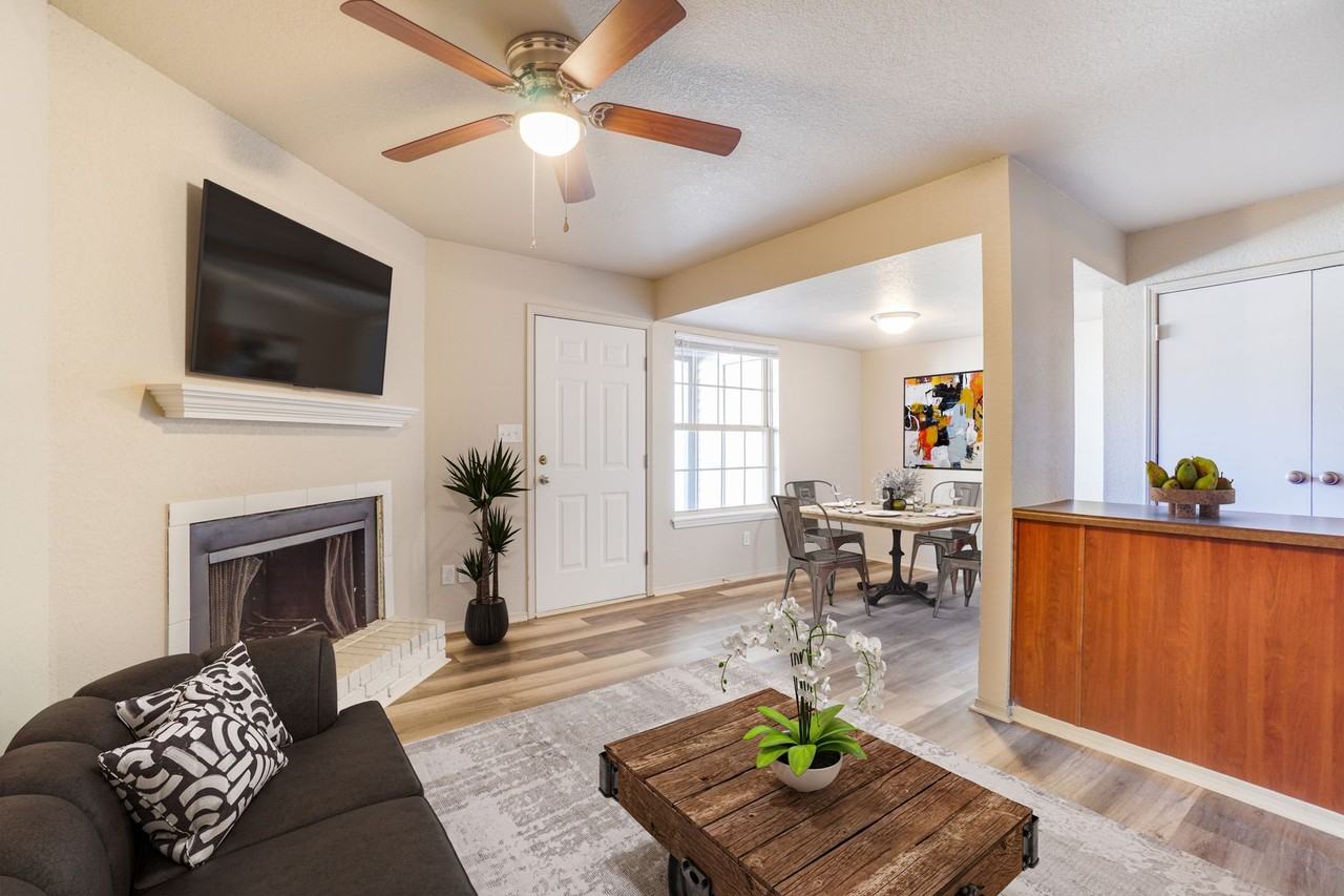 Forrest Brook Apartments - Photo 3 of 9