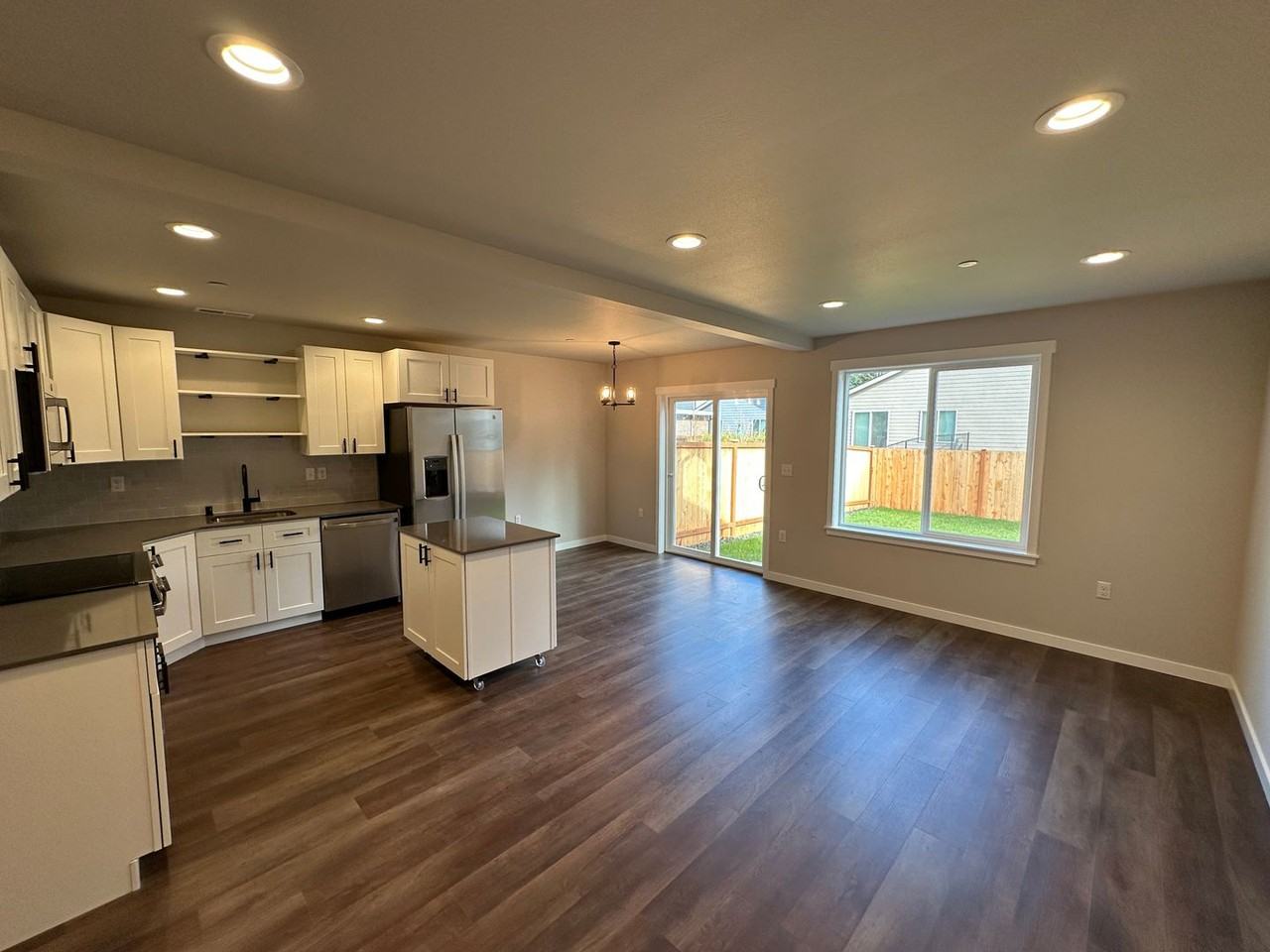 1818 Chipman St Se - Photo 3 of 23