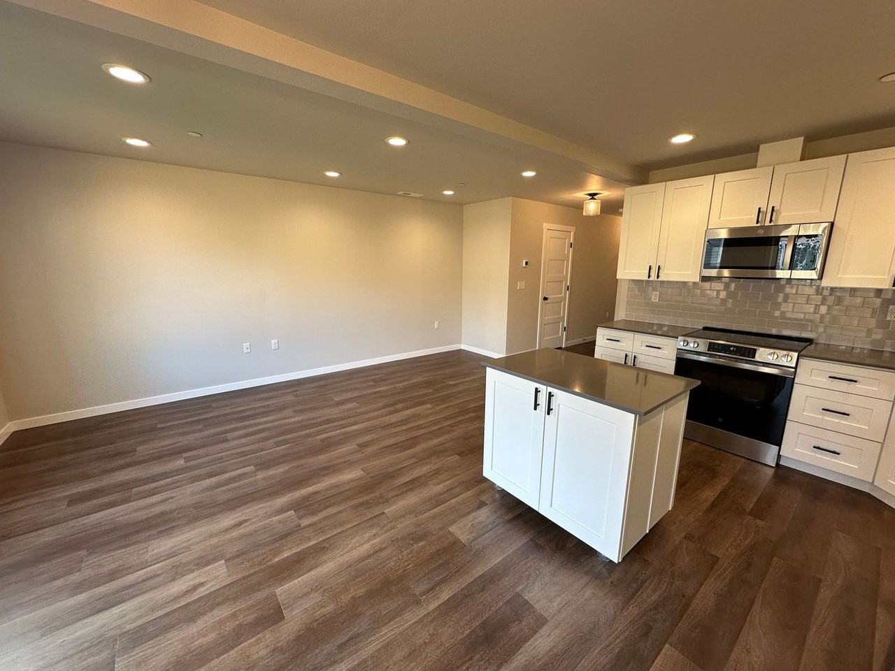 1818 Chipman St Se - Photo 5 of 23