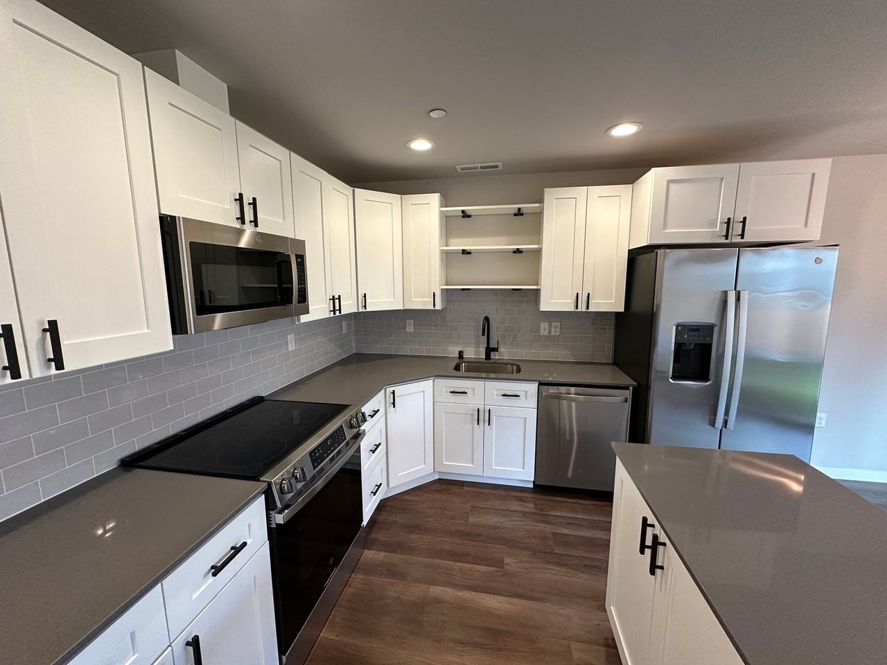 1818 Chipman St Se - Photo 6 of 23