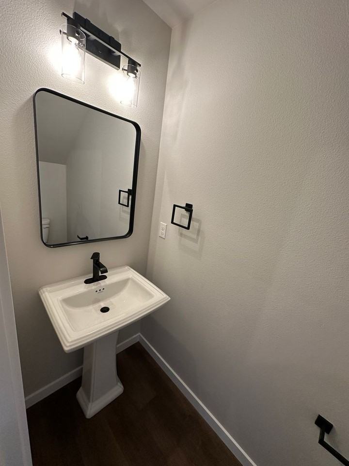 1818 Chipman St Se - Photo 7 of 23