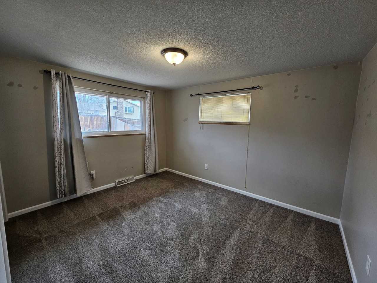 1919 Wynkoop Dr - Photo 7 of 21