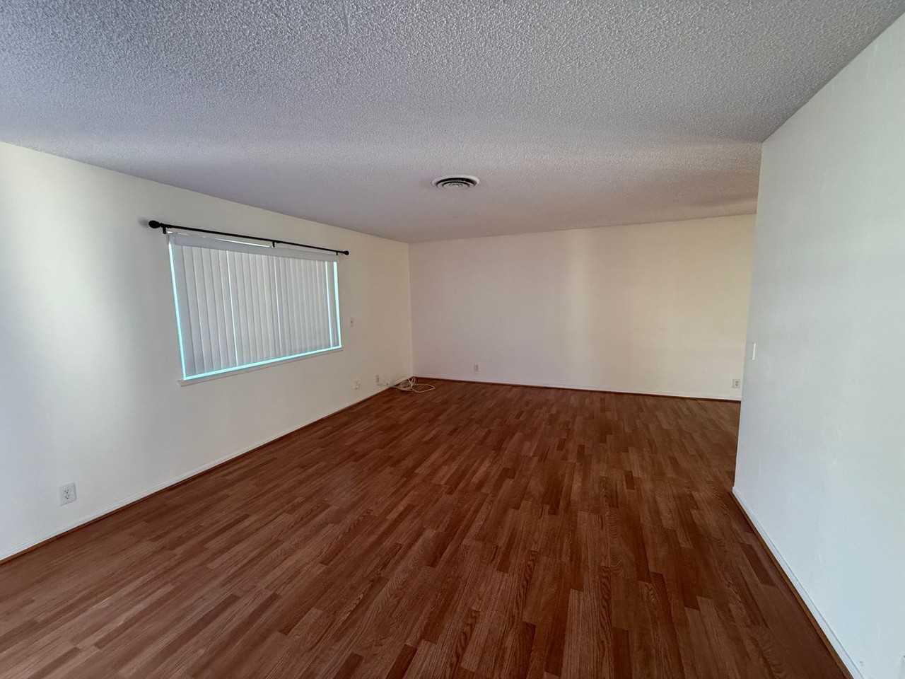 26097 Doverwood Pl - Photo 3 of 16