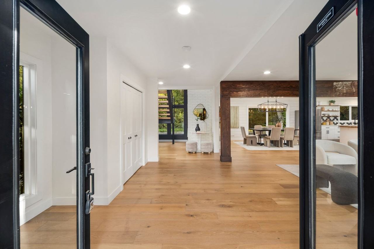 7610 220th Ave Ne - Photo 3 of 37