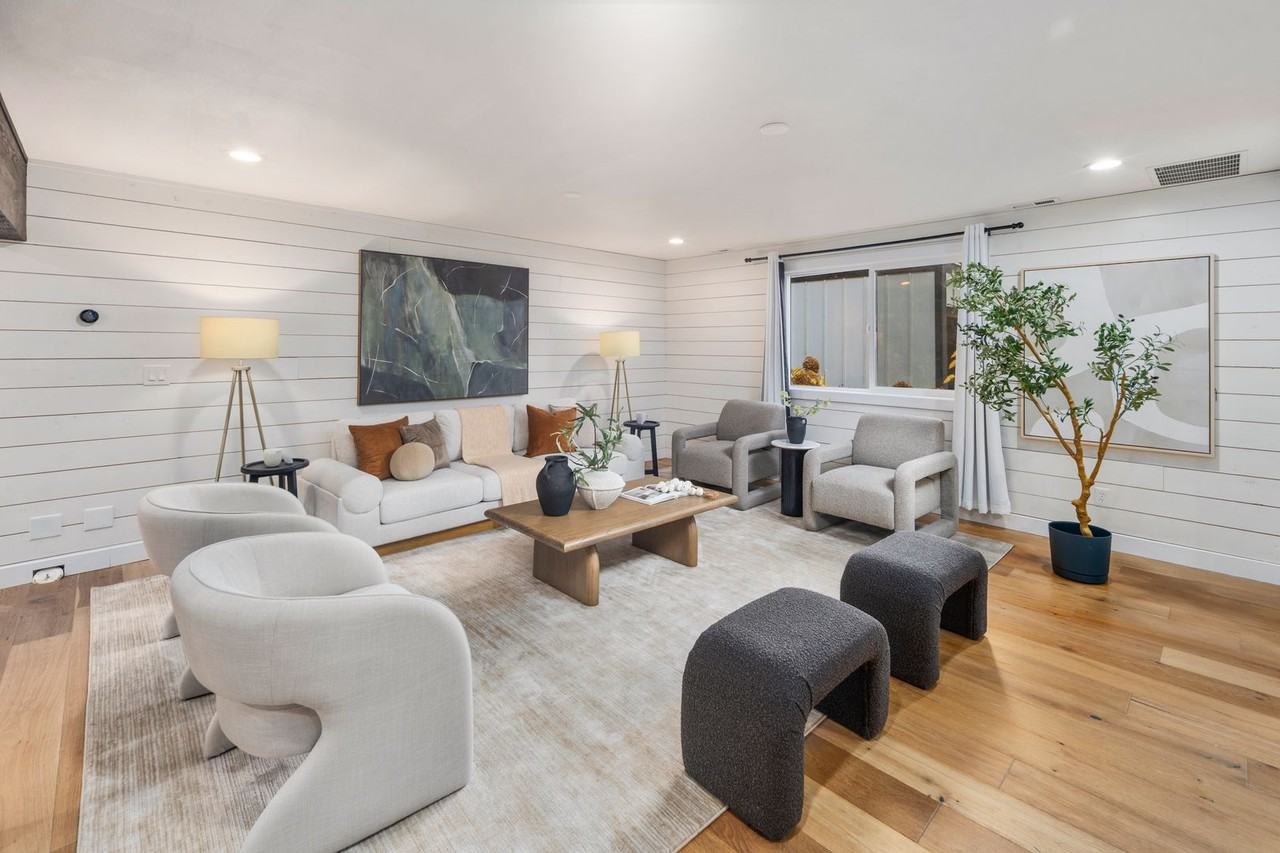 7610 220th Ave Ne - Photo 5 of 37