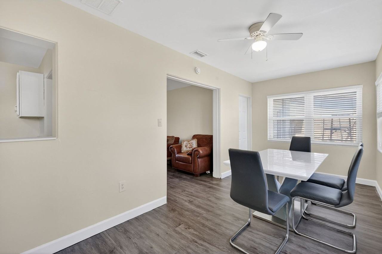 1104 Orange Ave - Photo 7 of 20