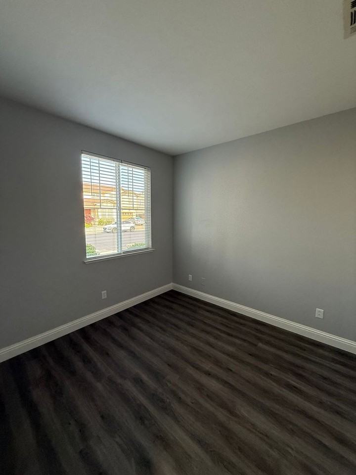 361 Tilden Cir - Photo 7 of 28