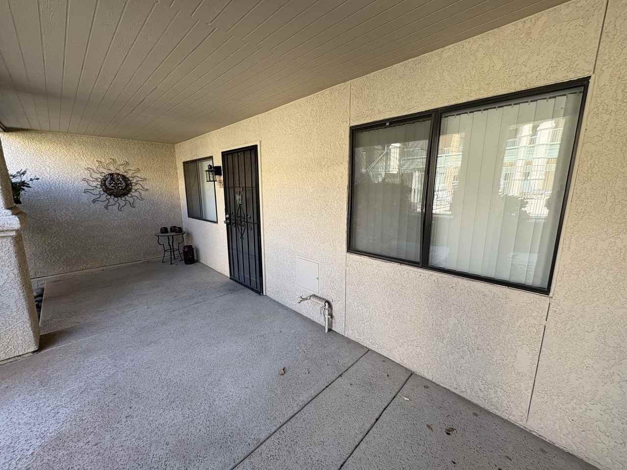 7668 E 22nd St - Photo 3 of 31