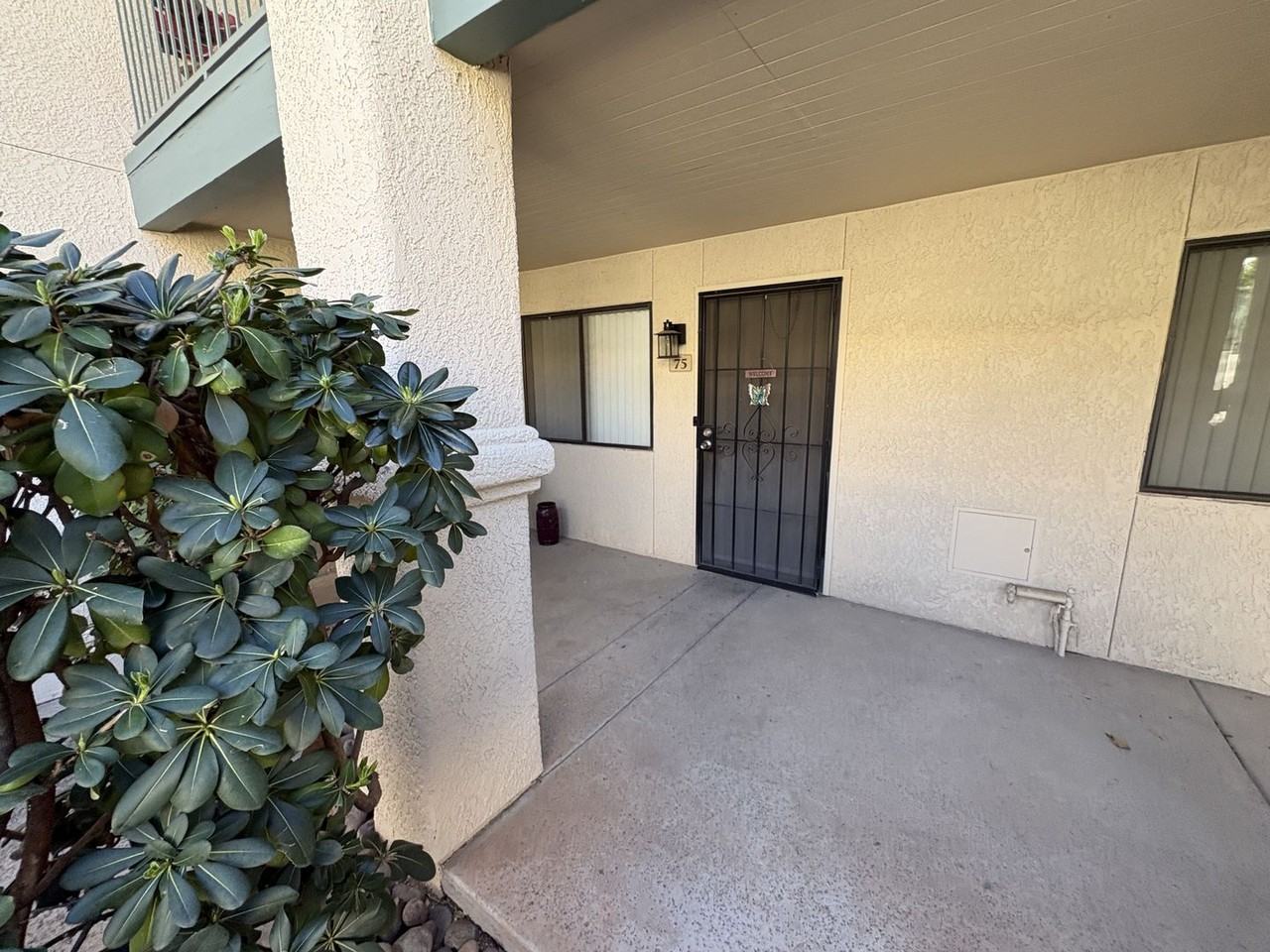 7668 E 22nd St - Photo 5 of 31