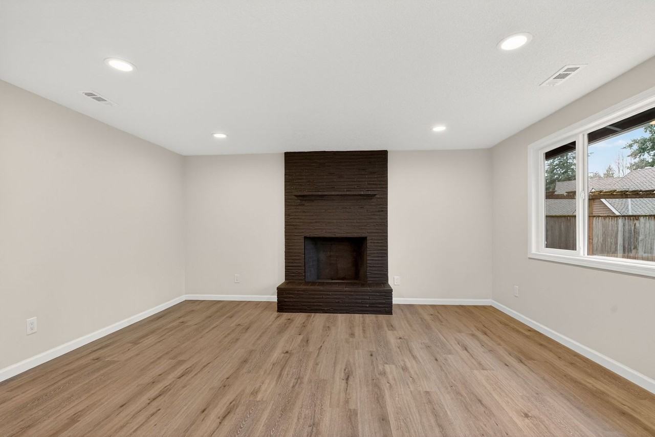 18019 Tualata Ave - Photo 6 of 44