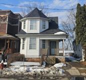 2424 Broadway St - Photo 1 of 1