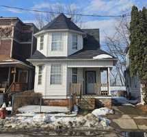 featured image of 2424 Broadway St