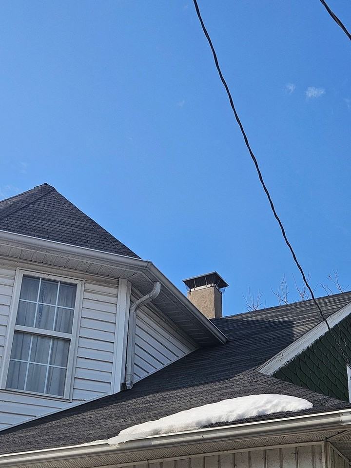 2424 Broadway St - Photo 5 of 28