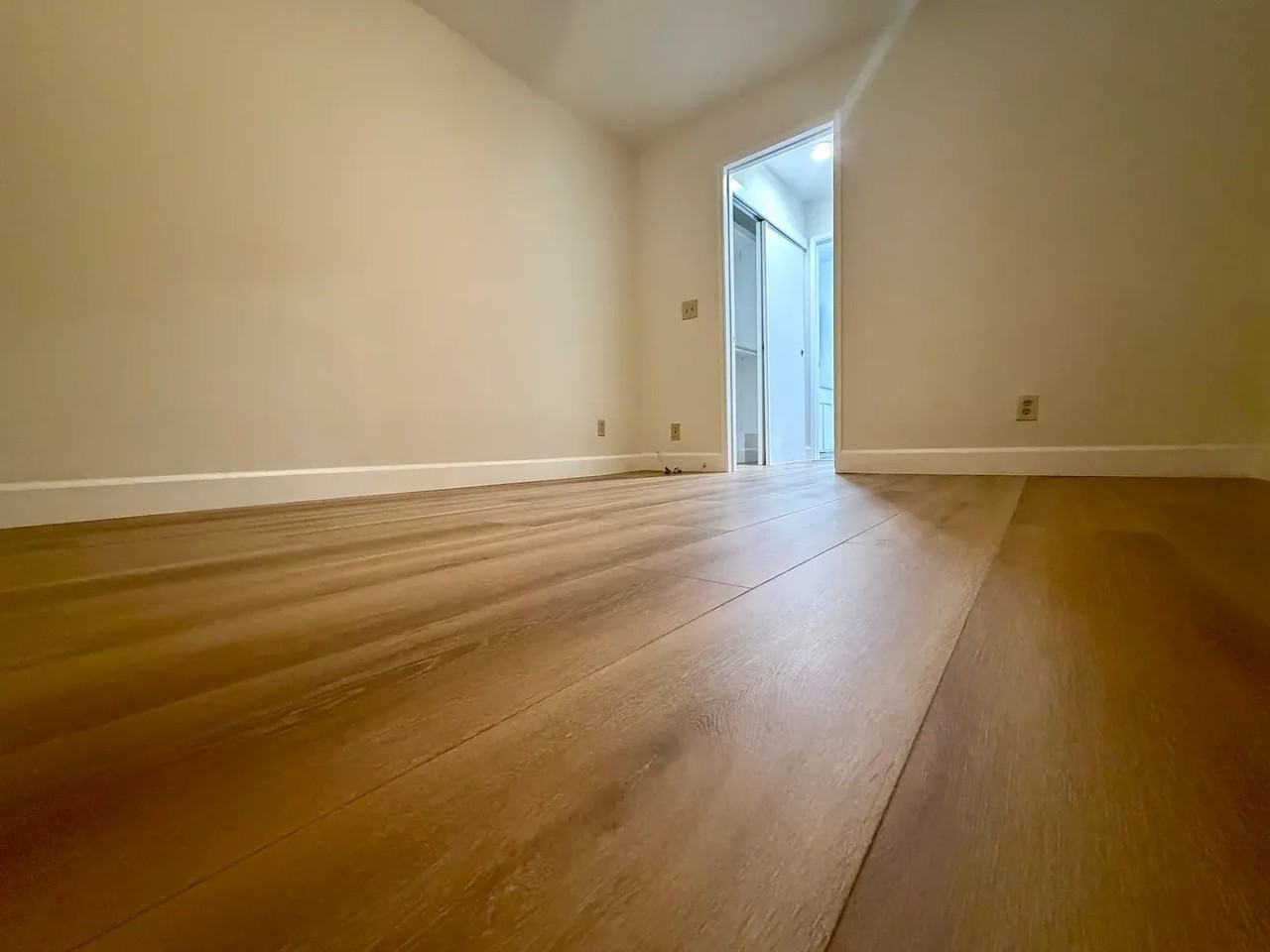 1009 Chula Vista Ter - Photo 5 of 13