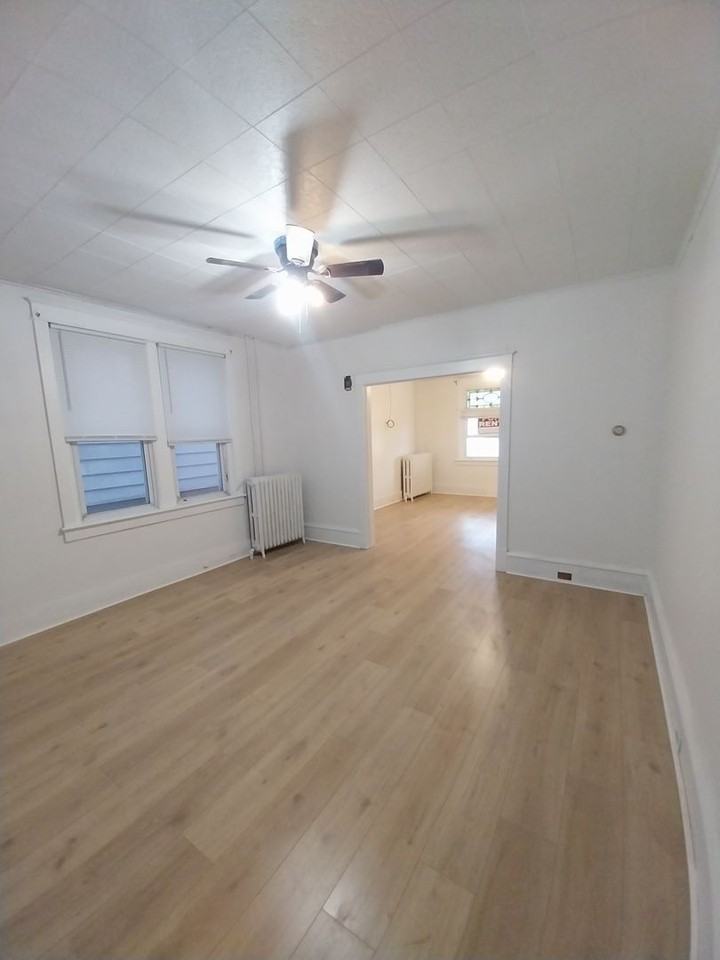 8 S 20th St - Photo 4 of 10