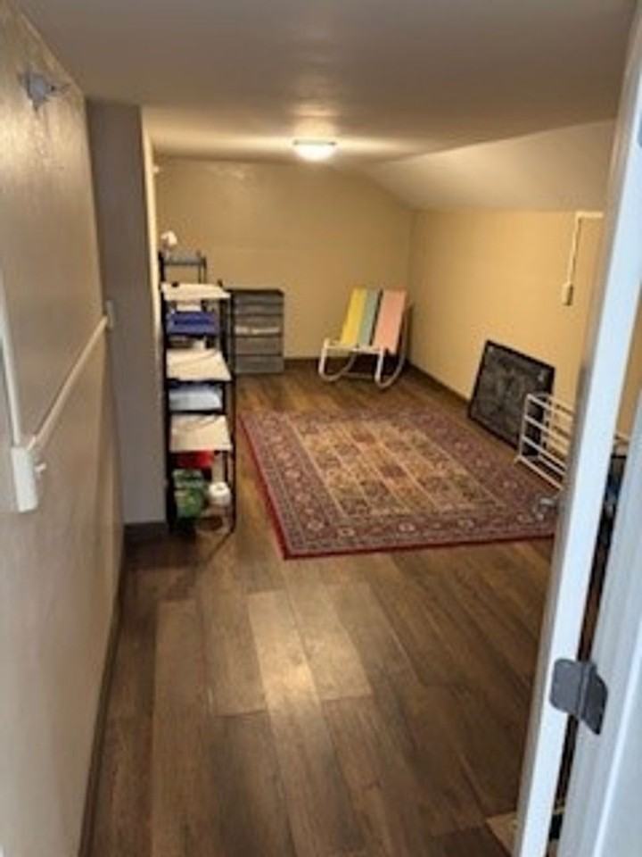 140 Depot Dr - Photo 5 of 18