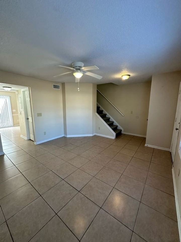 129 Inlet Reach Cir - Photo 3 of 13