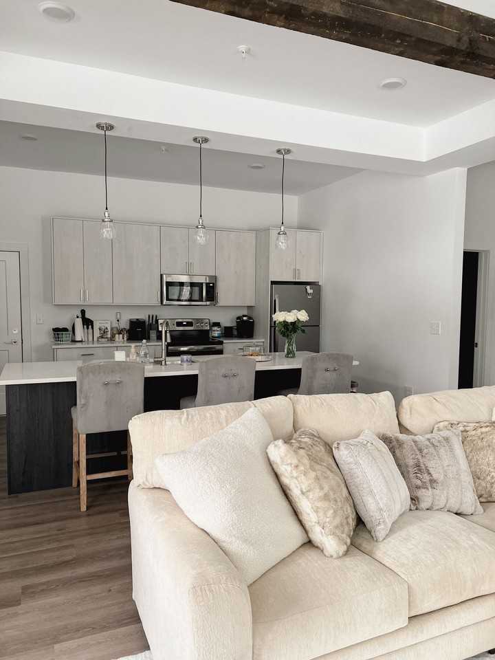 Elements at Saratoga Lake - Photo 4 of 50