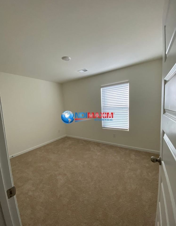 2096 Waycross Ln - Photo 7 of 16