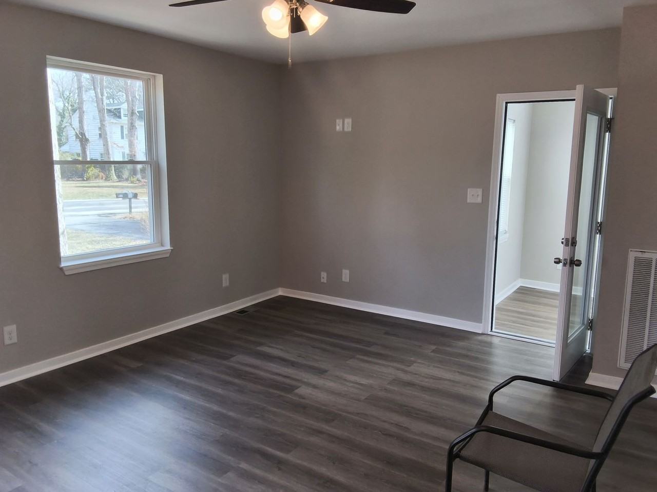 6712 Wentworth St - Photo 7 of 10