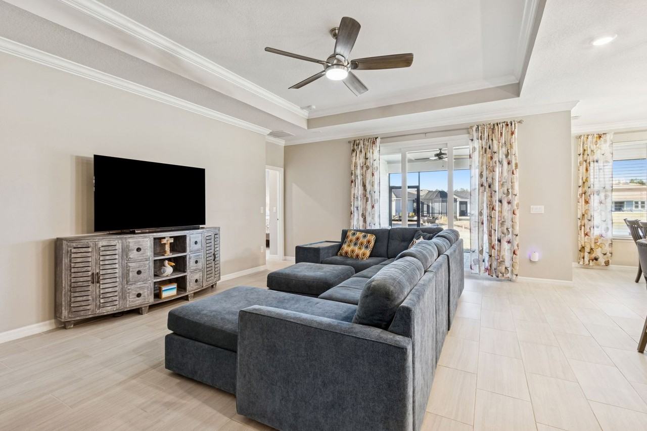 745 Continuum Loop - Photo 5 of 50