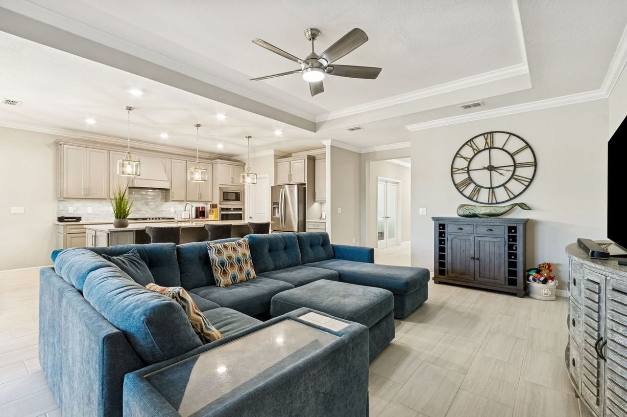 745 Continuum Loop - Photo 7 of 50