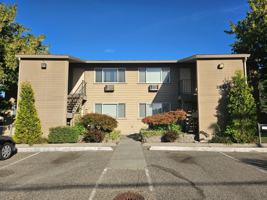 featured image of 1922 George Washington Way