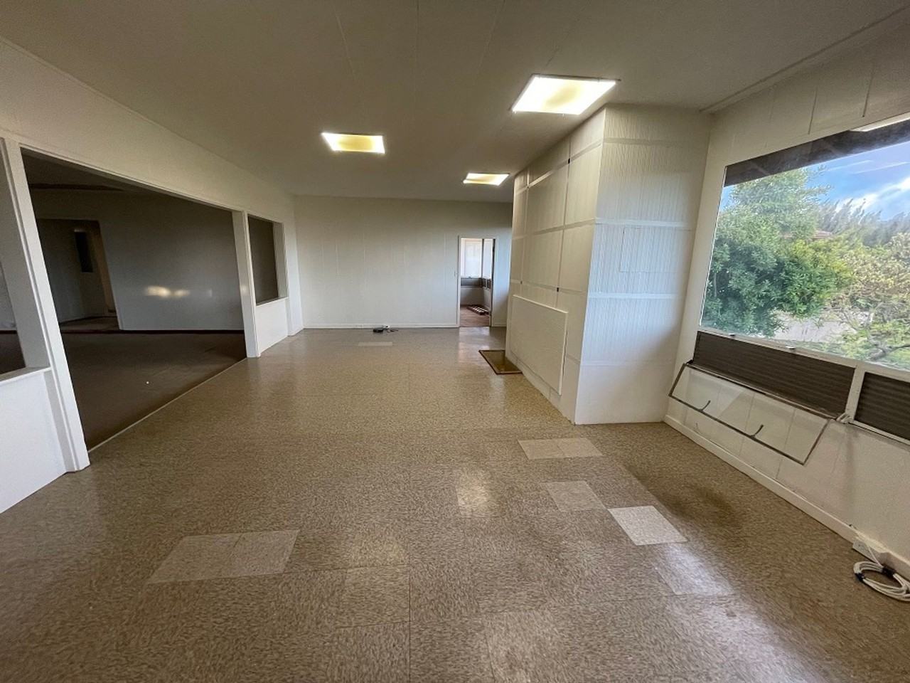 99-1215 Aiea Heights Dr - Photo 3 of 6