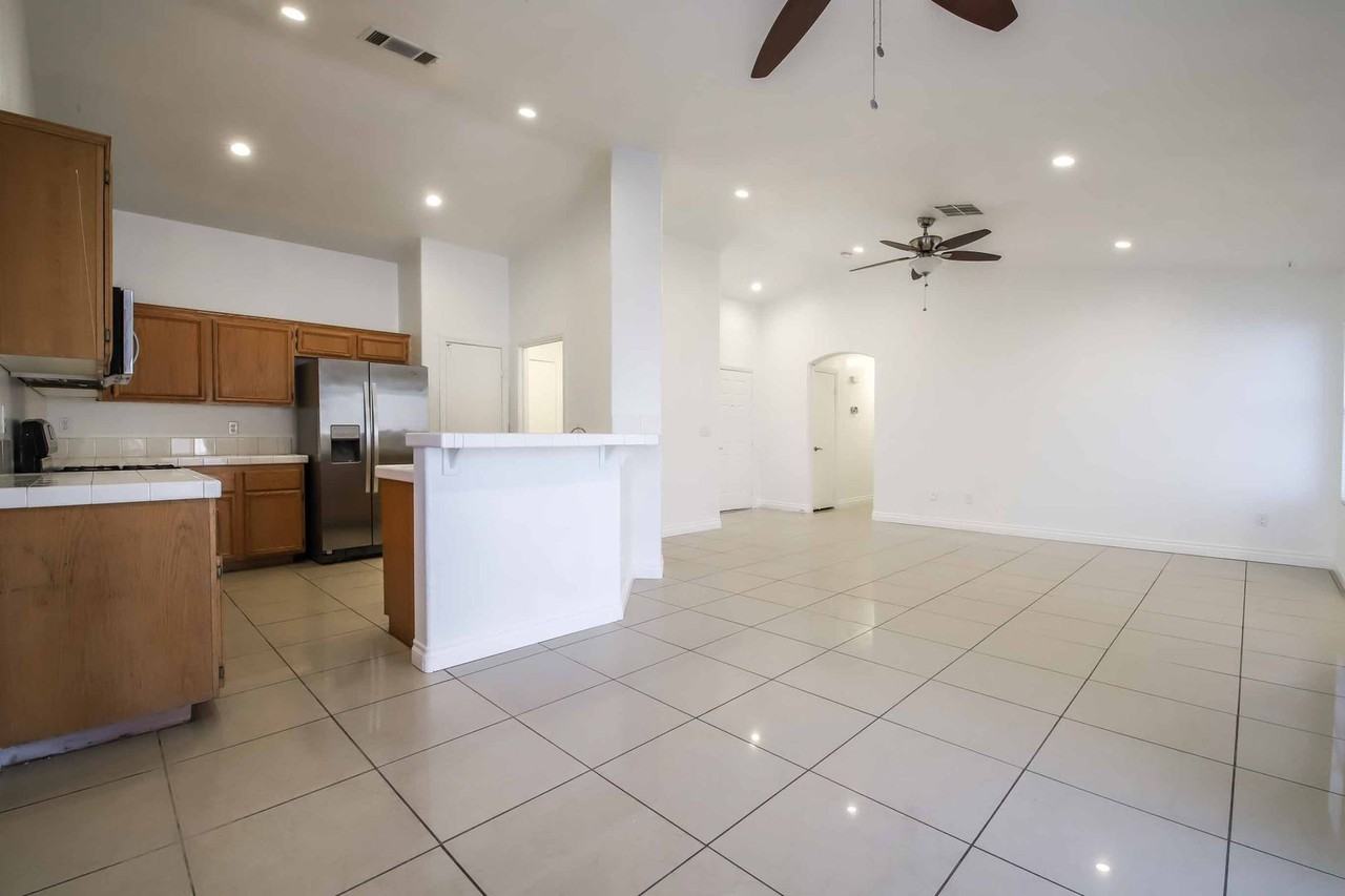 5309 French Lavender St - Photo 4 of 22