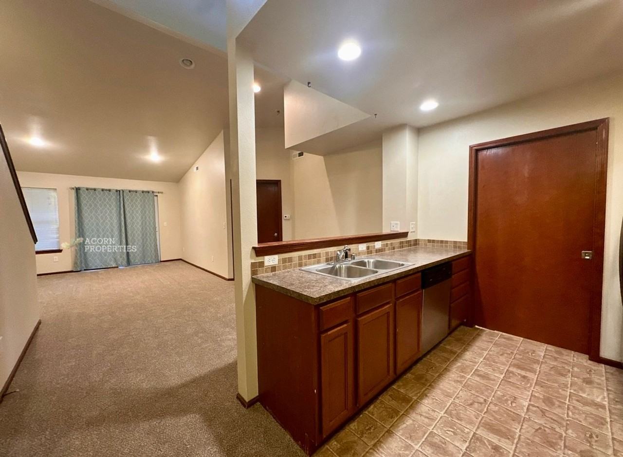 1668 Sw Stremler Dr - Photo 5 of 34