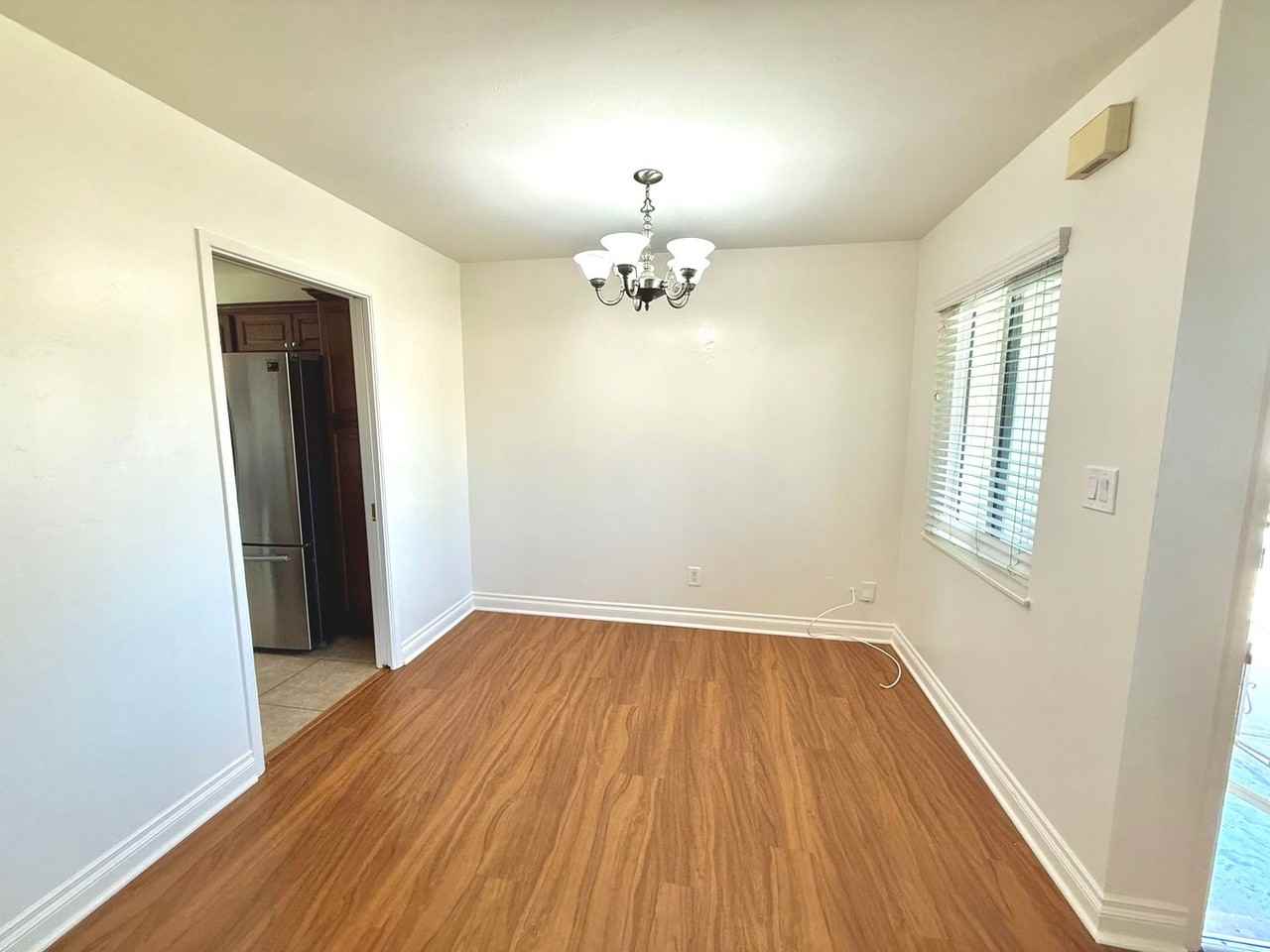 6119 Roberts Dr - Photo 4 of 18