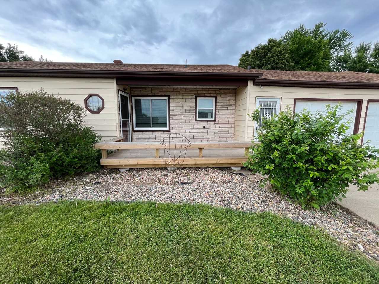 5001 E Linden Ln - Photo 3 of 30