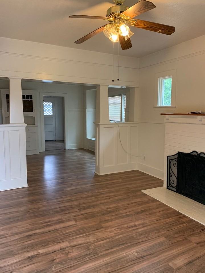 814 Almond St - Photo 3 of 6