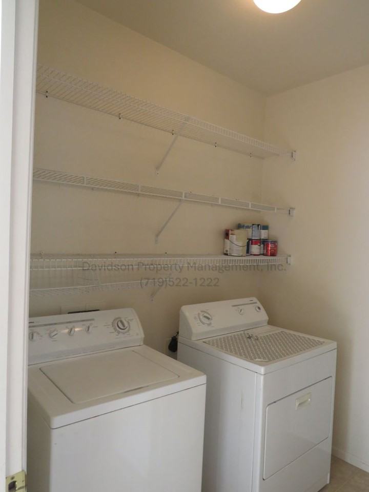 2192 Gilpin Ave - Photo 5 of 17