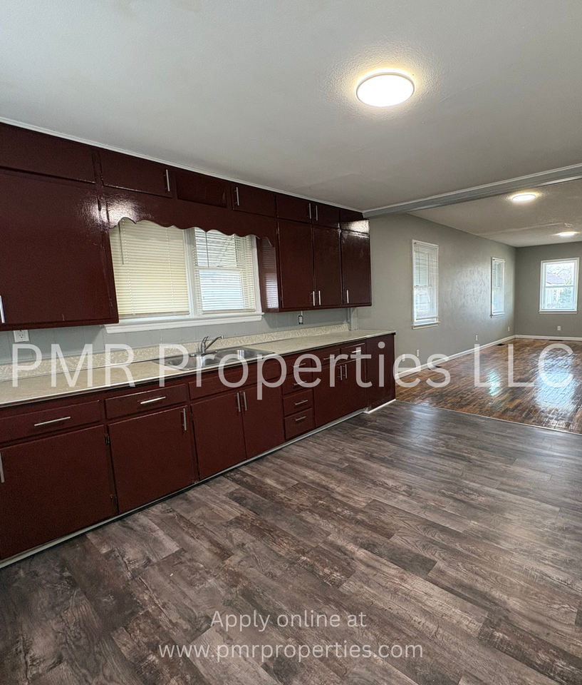 6205 Washington St - Photo 3 of 14