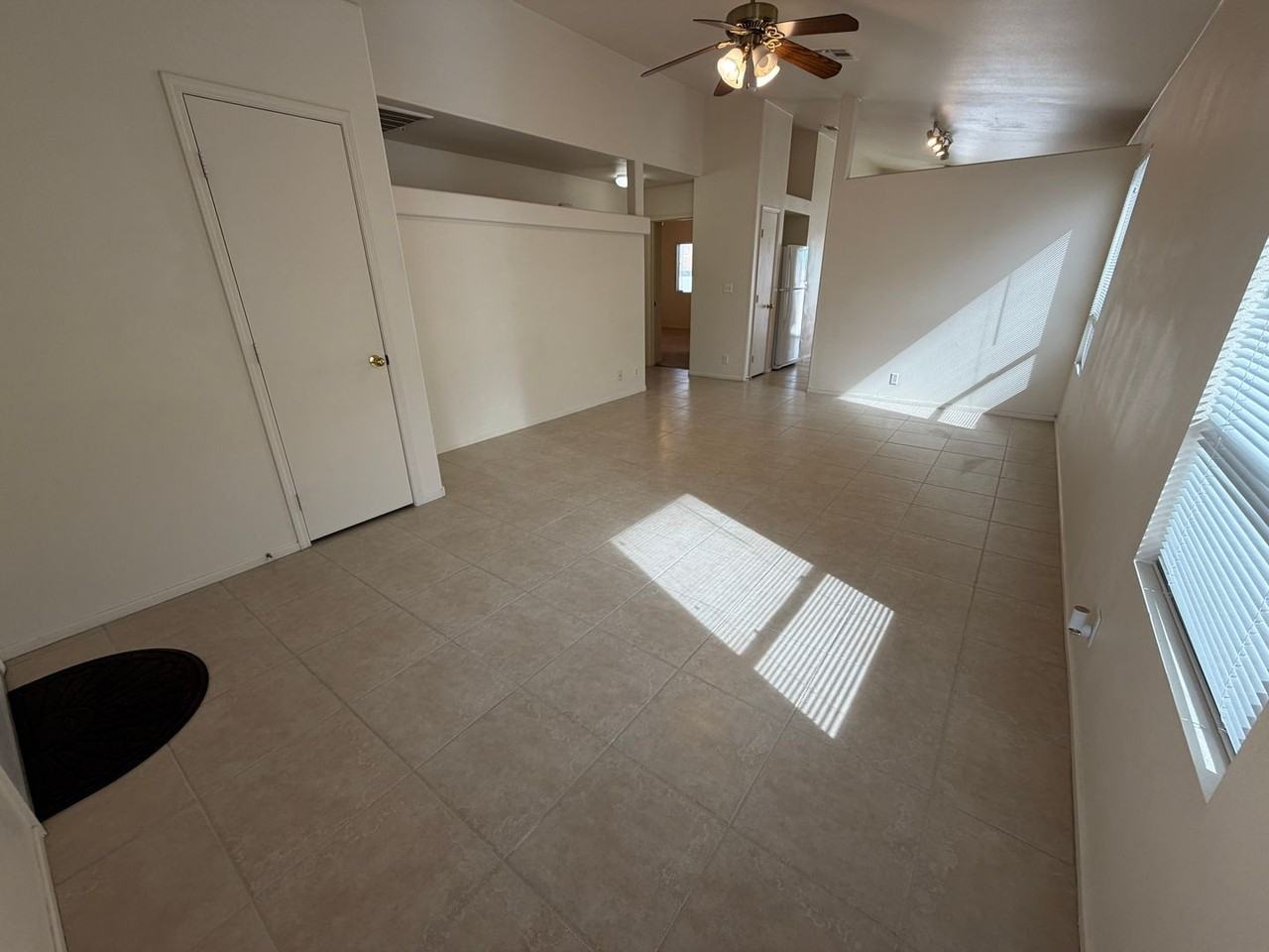 3932 Copper Glen St - Photo 5 of 33