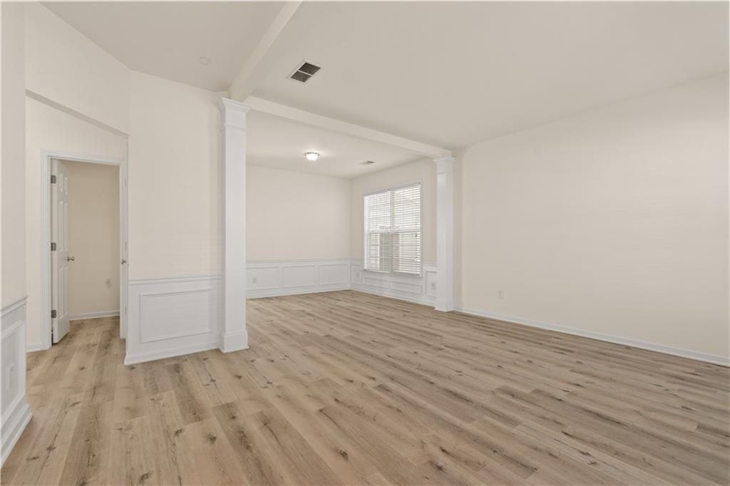 915 Wendlebury Ct - Photo 7 of 39