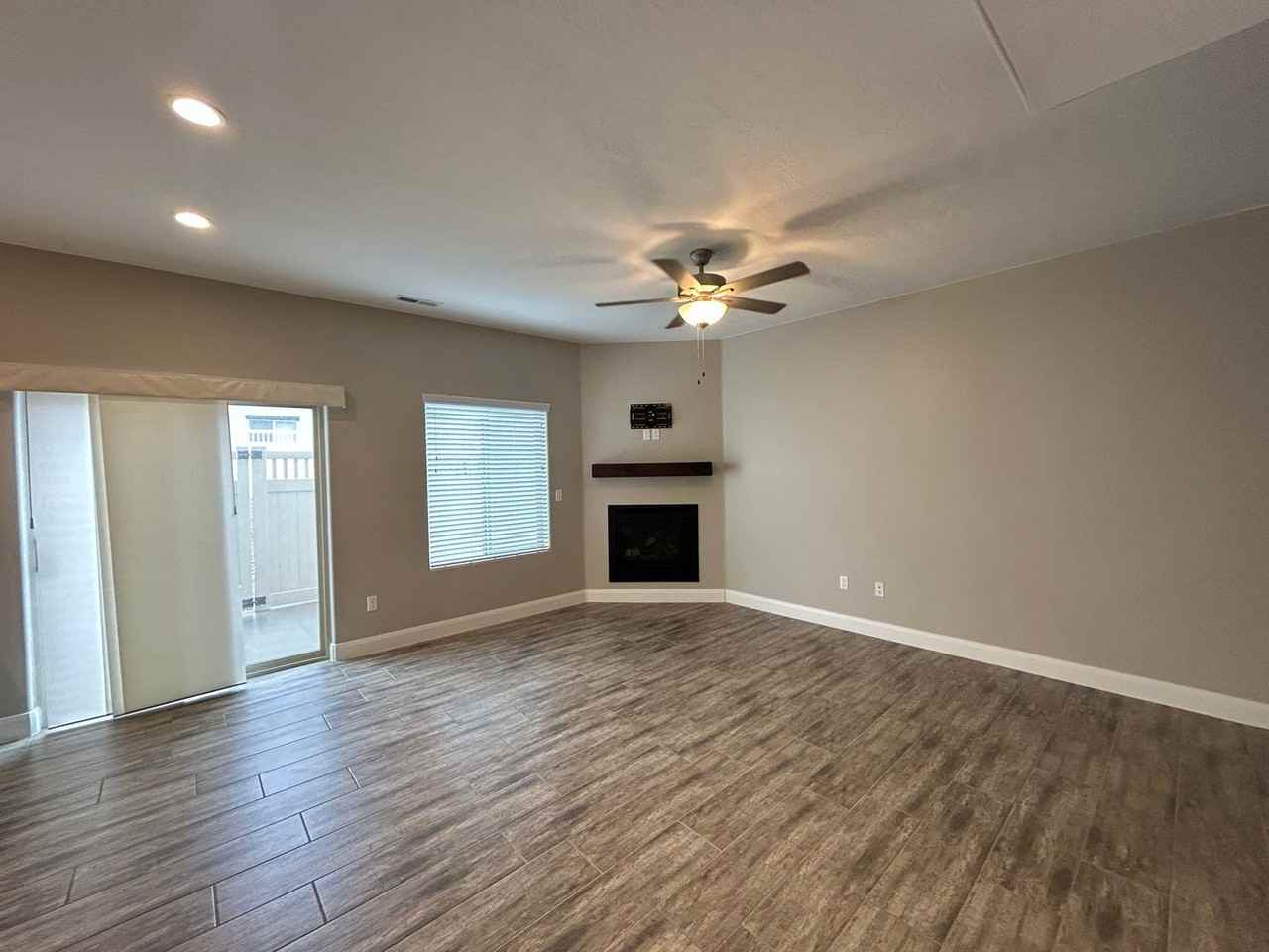 1549 Northfield Rd #33 - Photo 4 of 18
