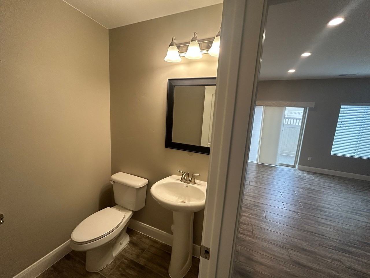 1549 Northfield Rd #33 - Photo 5 of 18