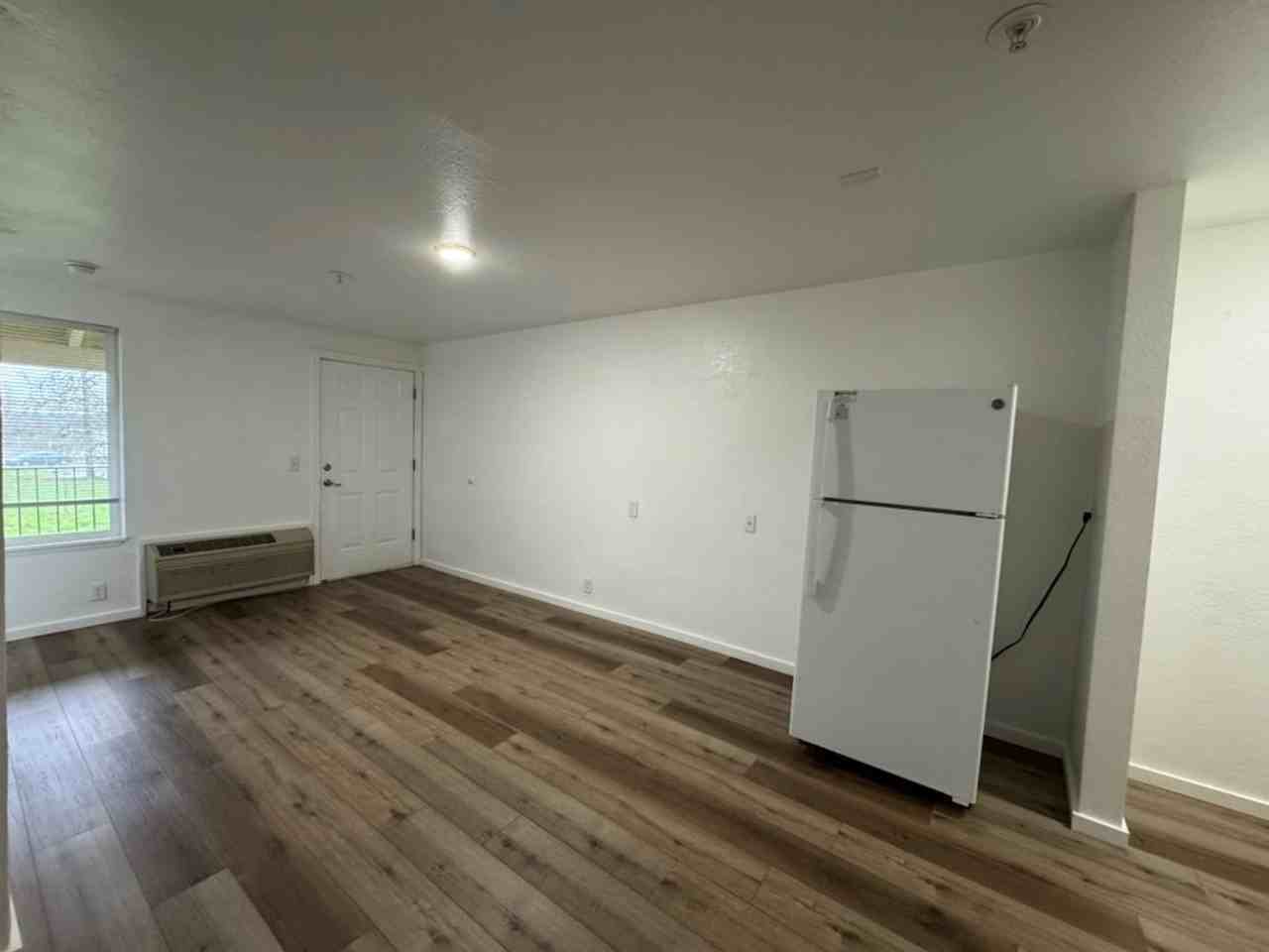 345 E Oregon Ave #233 - Photo 2 of 11