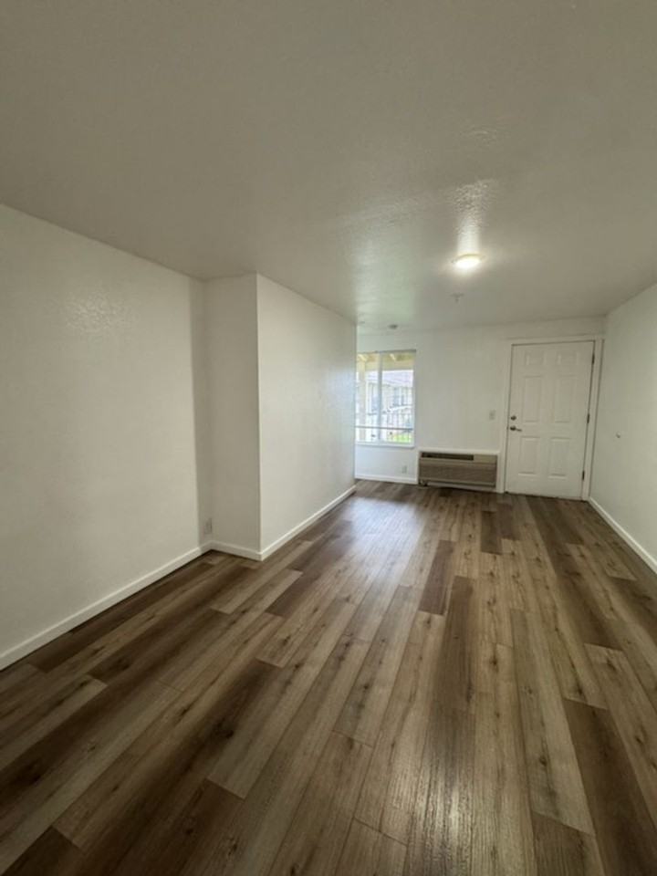 345 E Oregon Ave #233 - Photo 3 of 11