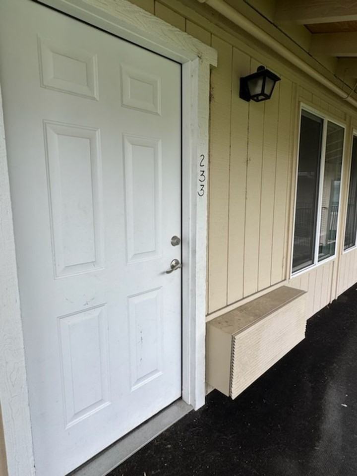 345 E Oregon Ave #233 - Photo 7 of 11