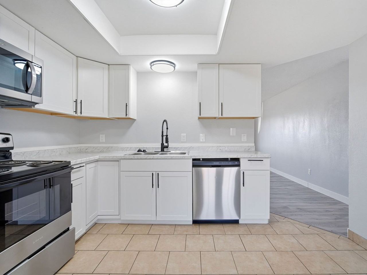 951 Iowa Ave #1 - Photo 6 of 18