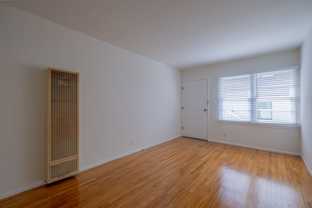 918 S Juanita Ave - Photo 1 of 1