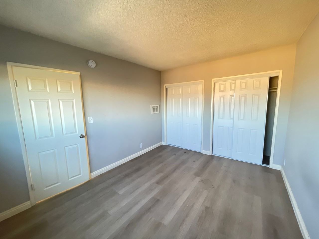 8720 Orion Avenue LLC - Photo 6 of 18