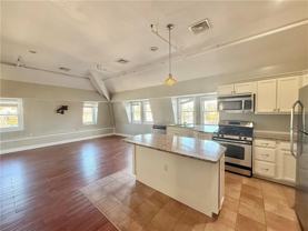 23 Peck Ln - Photo 1 of 1