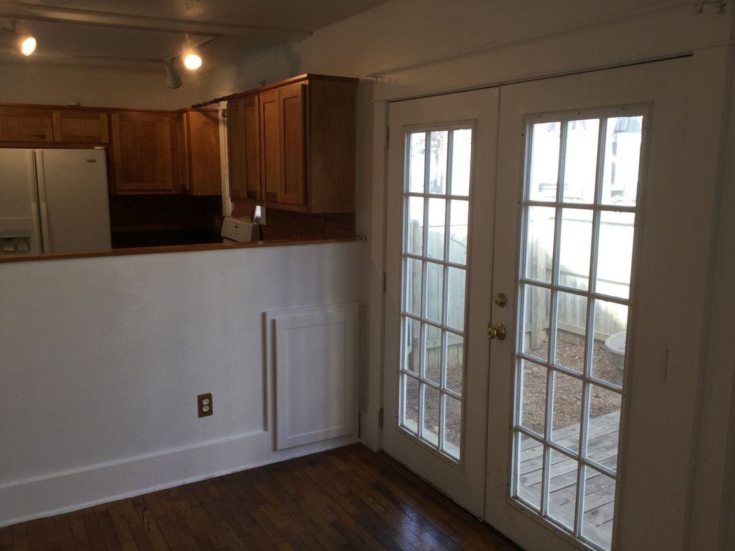 224 W Watson St - Photo 3 of 11