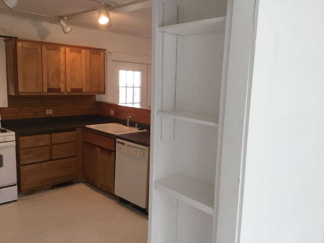 224 W Watson St - Photo 5 of 11